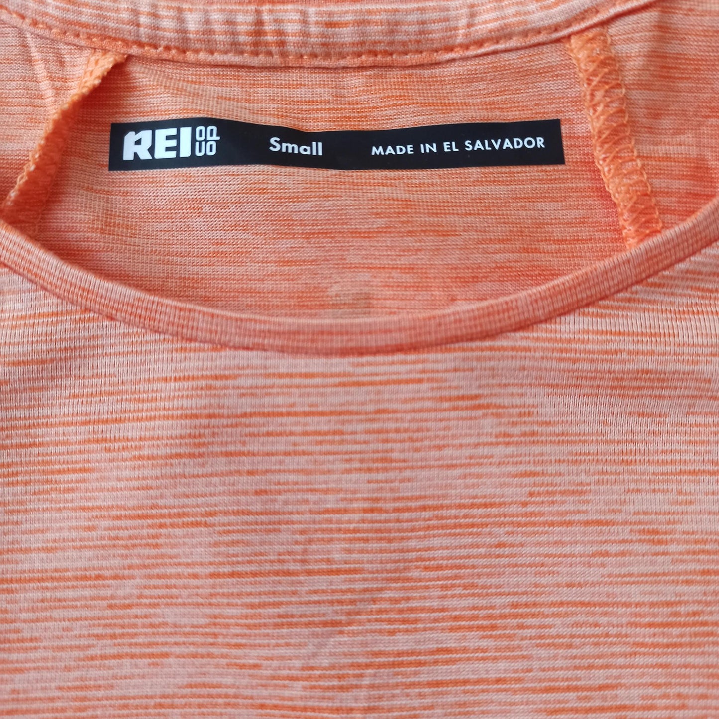 Blusa deportiva manga larga REI - talla S